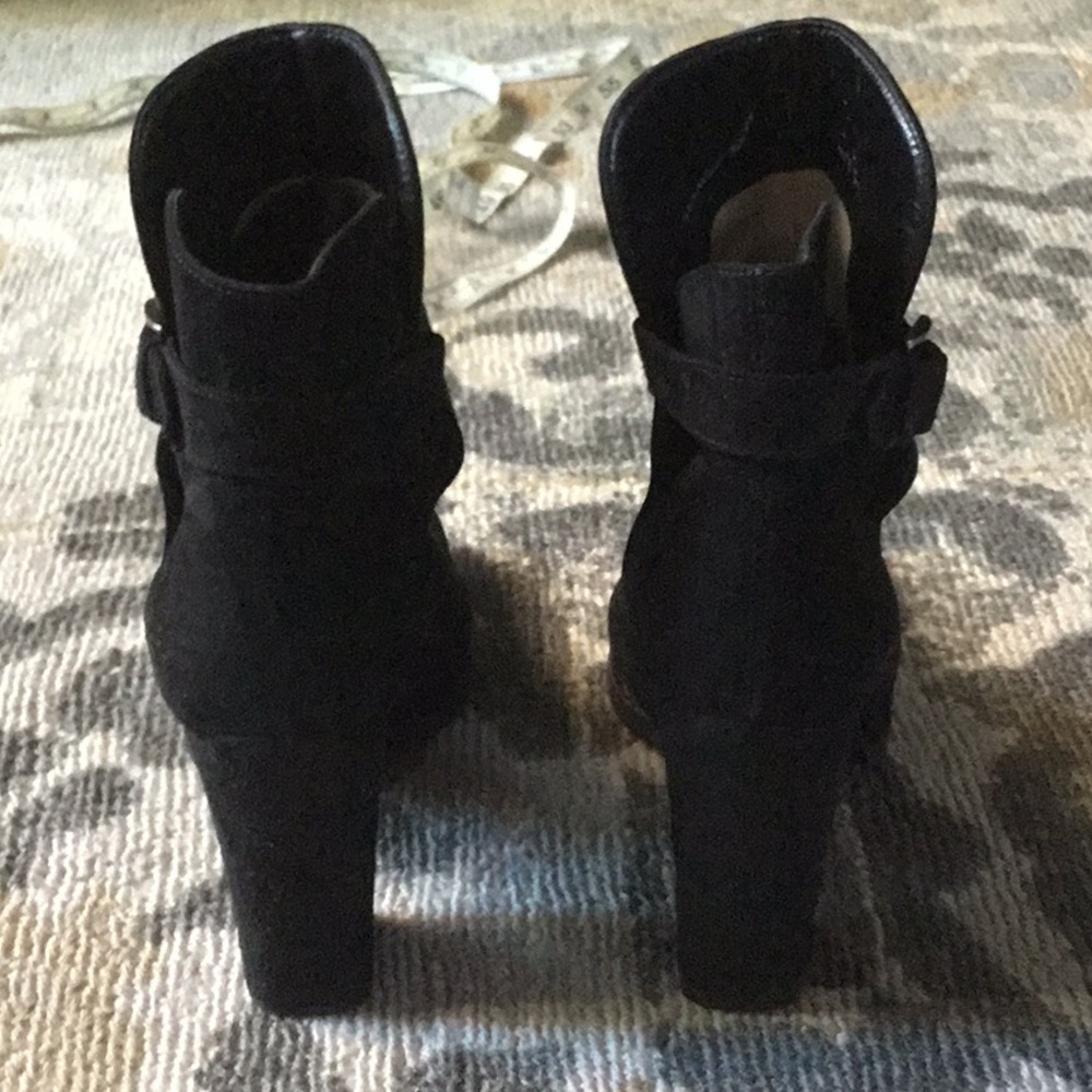 ๐ฅ๐ฅ๐Chanel Black Suede Boots! - Picture 5 of 6